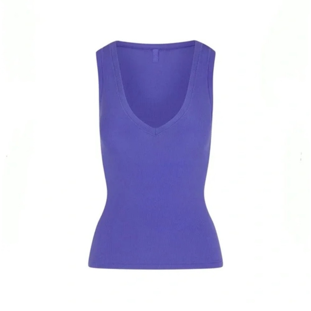 Only tried on soft lounge set with fold down pants. Top is no longer sold RARE - Picture 13 of 13